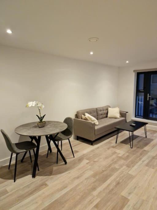 Modern-New Build Apartment In Birmingham Exterior foto